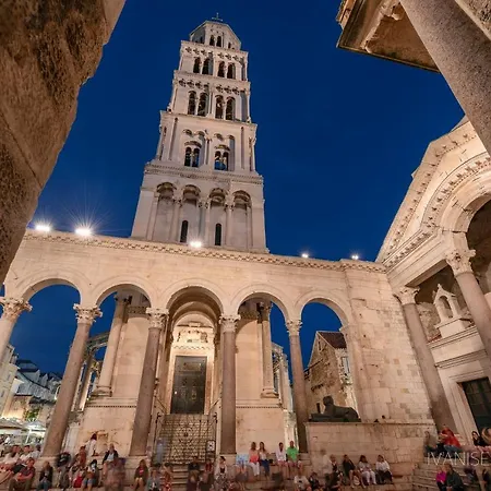 Seven Minute Walk To Old Town Split